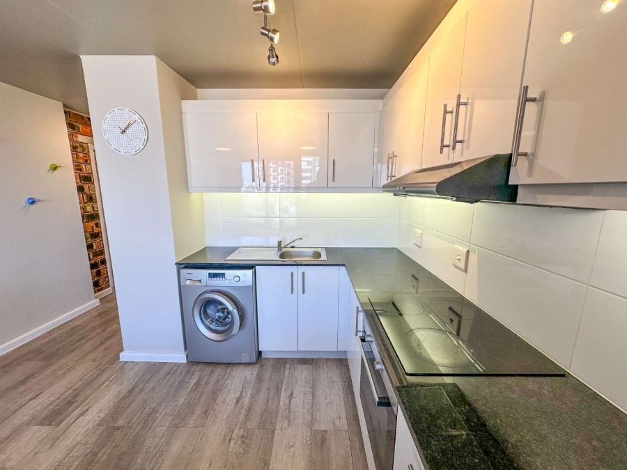 To Let 2 Bedroom Property for Rent in Observatory Western Cape